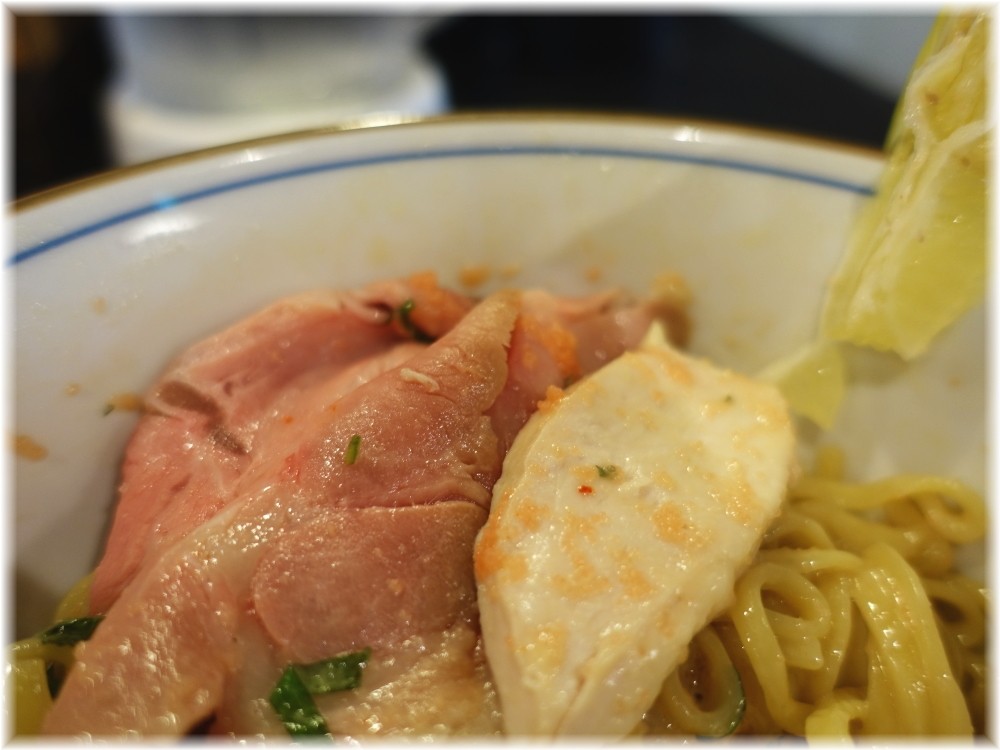 中華そば四つ葉6 カルピスバターのめんたいクリームまぜそばの具2
