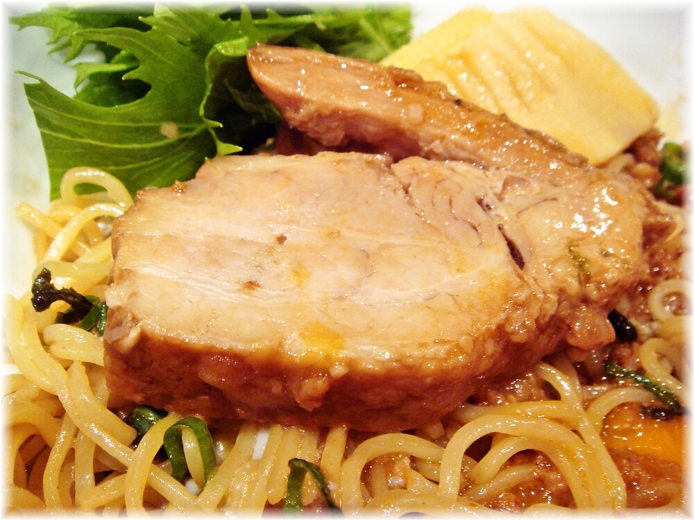麺処じゃんけんぽん 辛肉みその和え麺のチャーシュー