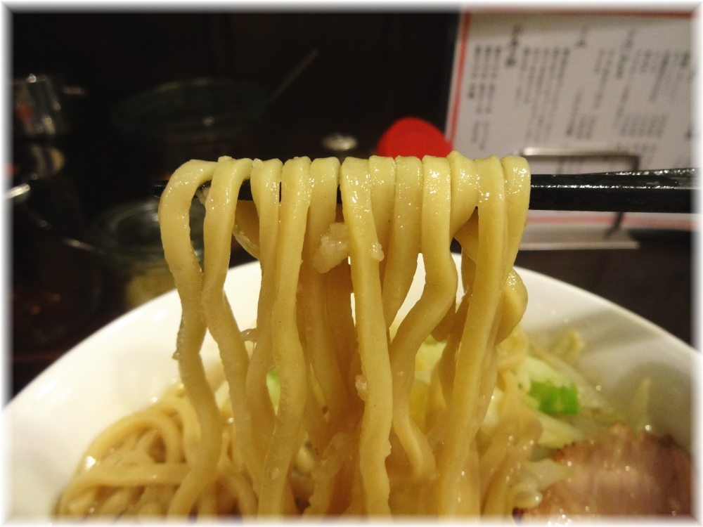 らーめん蓮 ラーメンG郎の麺