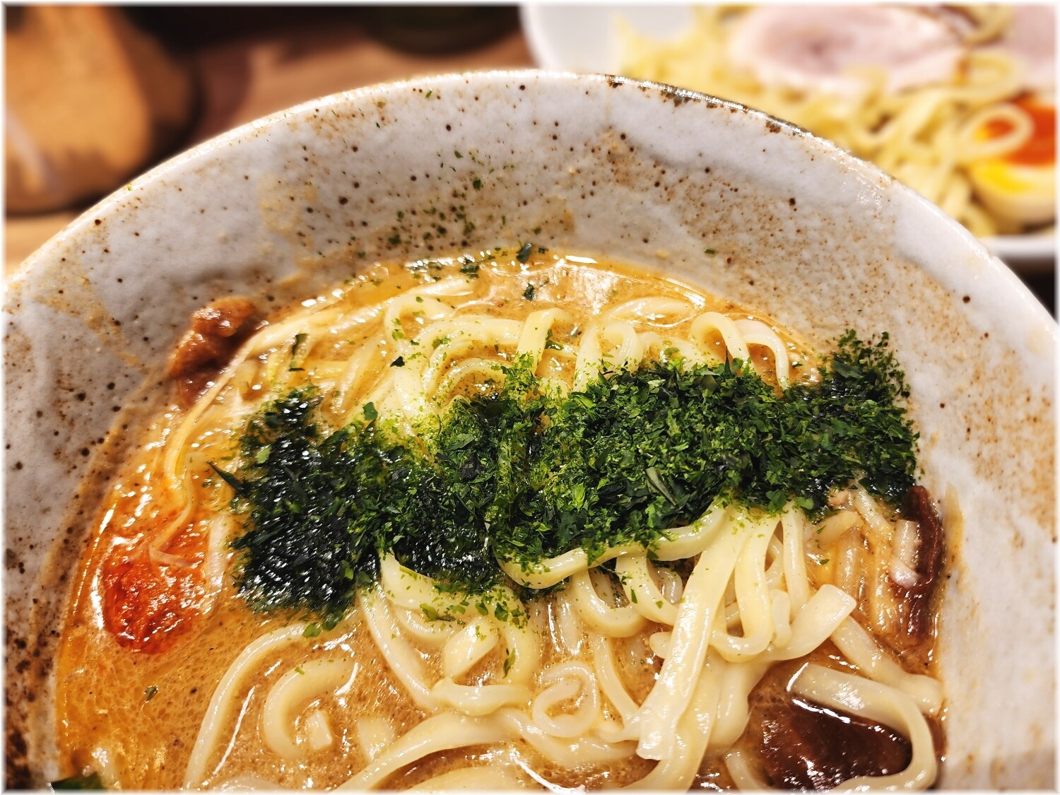 つじ田味噌の章三田店 特製辛味噌つけ麺に追い青のり