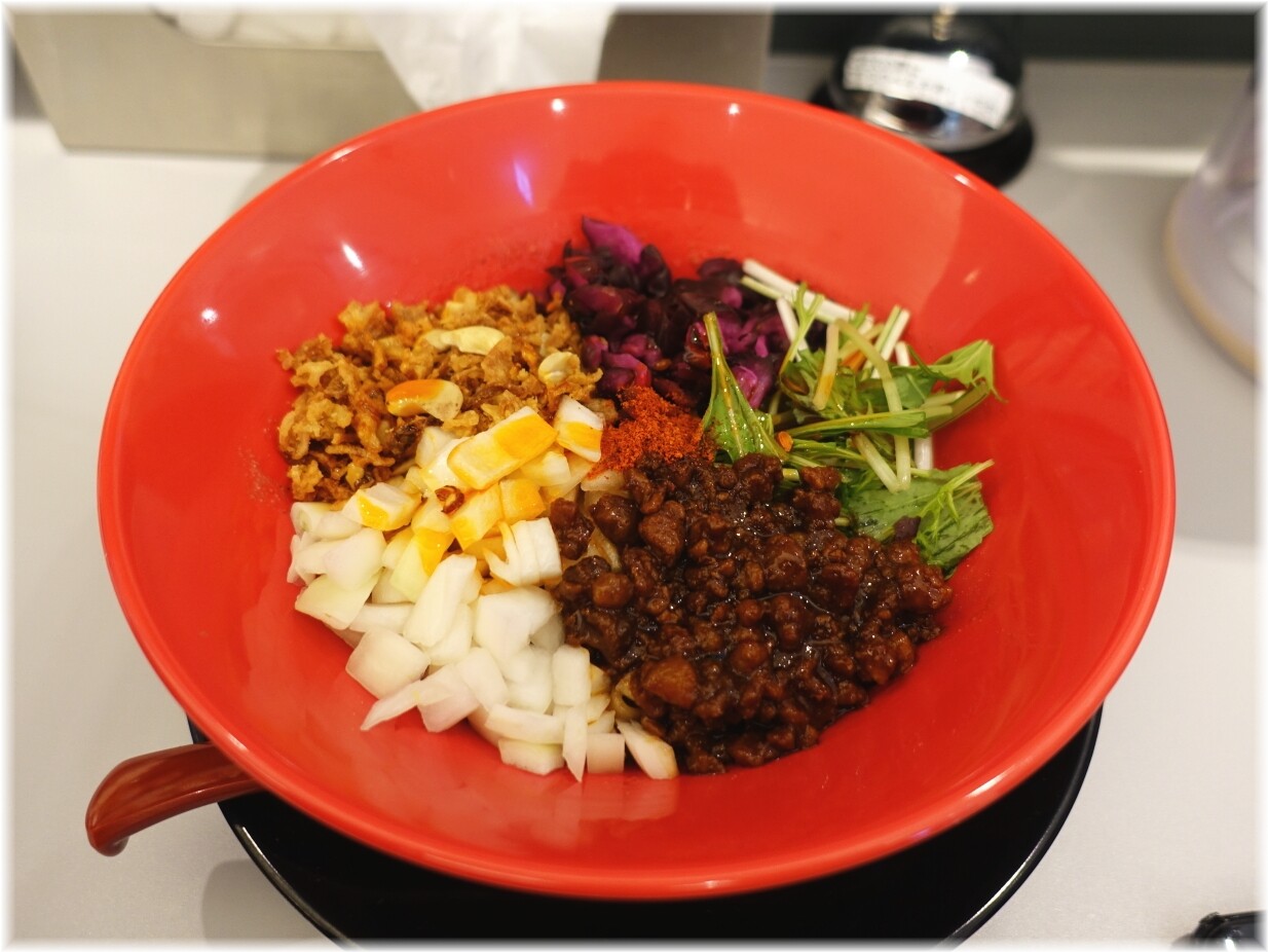 エニシスタンド えにし担担麺