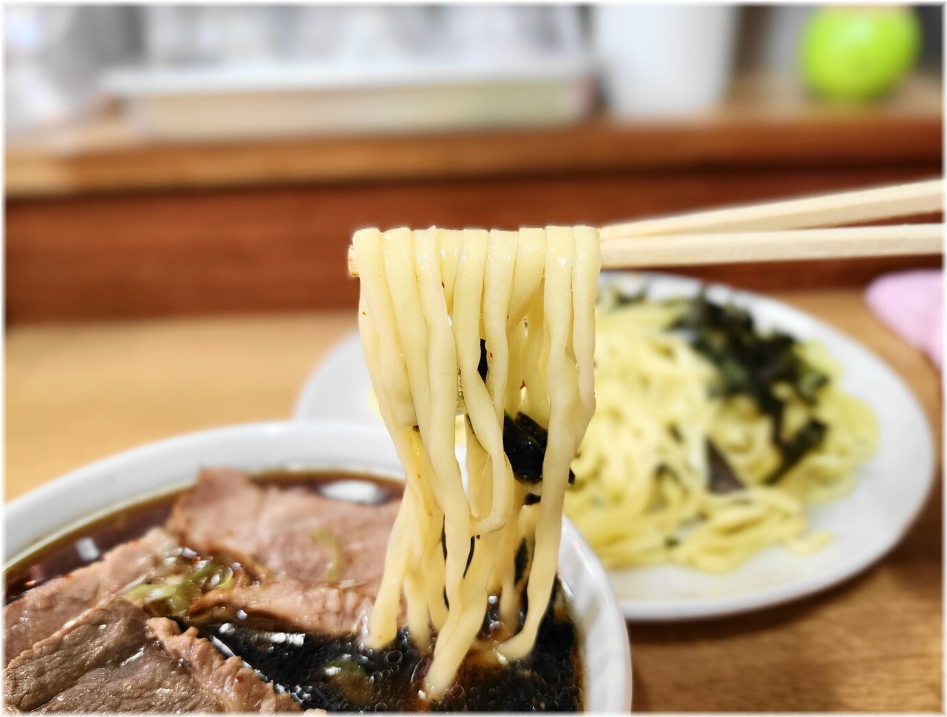 らぁめんふるいち チャーシューざる(炙り)の麺2