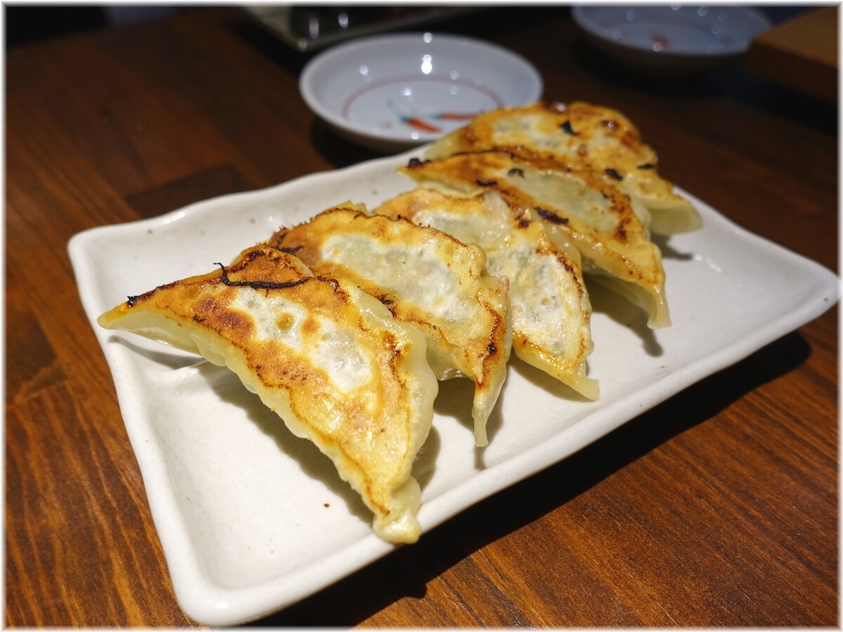 三田ラーメン酒場 自家製焼き餃子