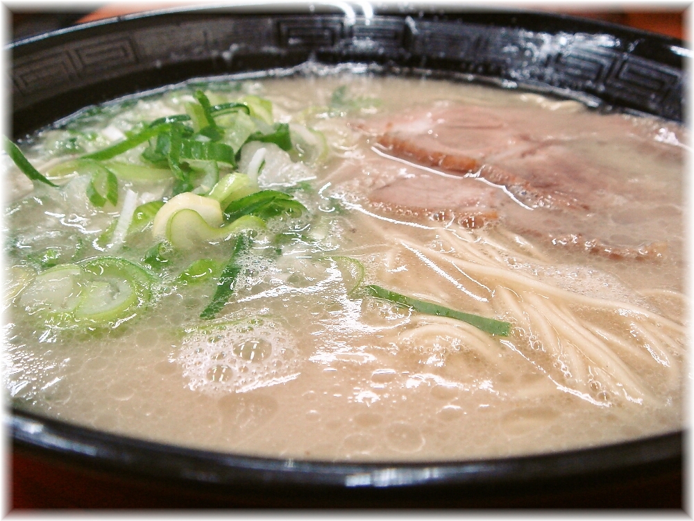 長浜ナンバーワン(箱崎) ラーメンのスープ