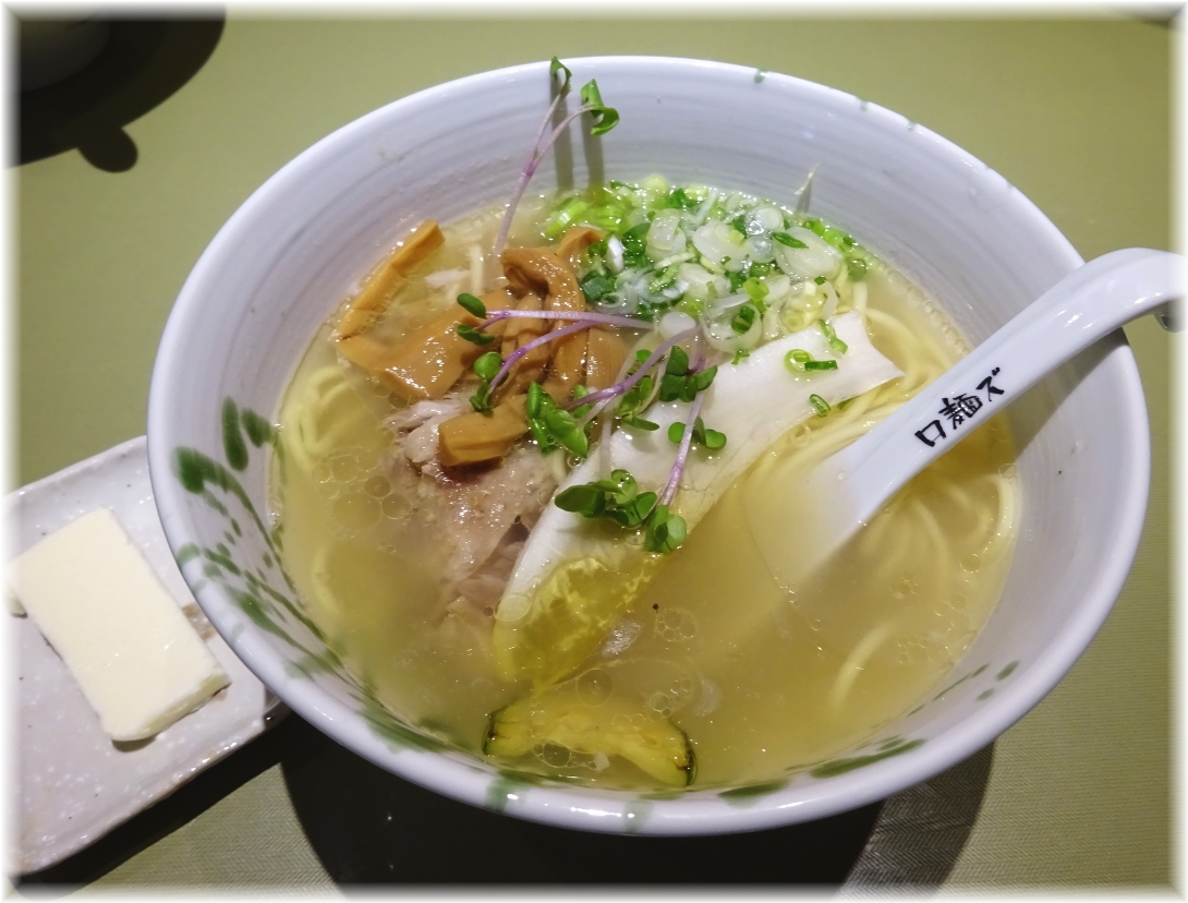 ロ麺ズ らーめん塩+バター別皿