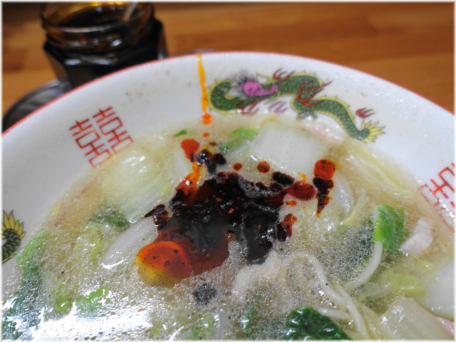 銀座たんめん たんめんにラー油