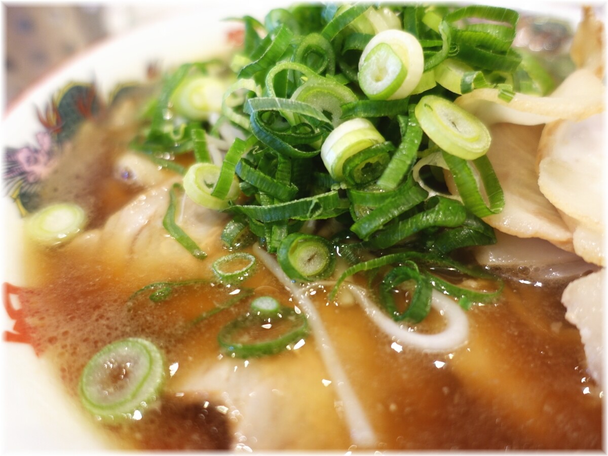 第一旭神保町店 ラーメンしろみ入りのスープ