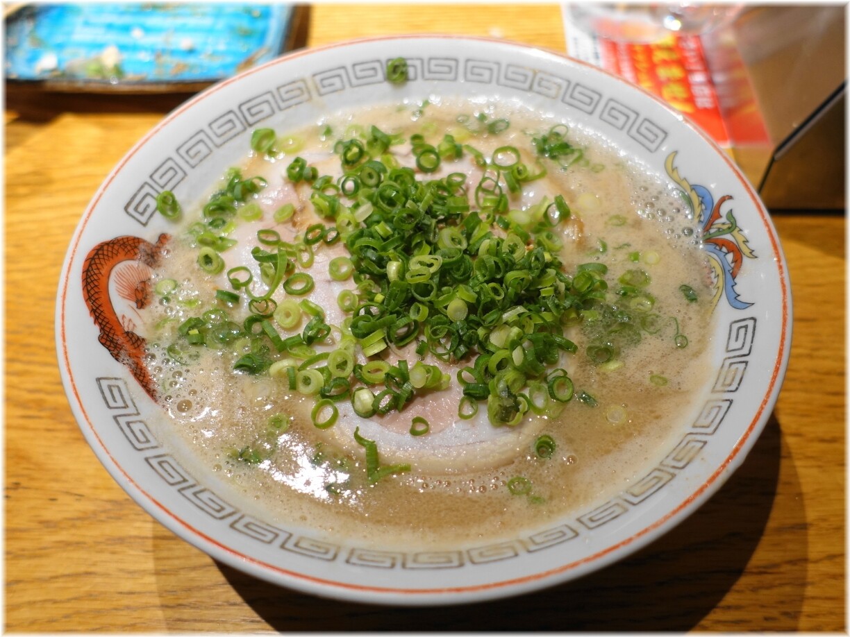でぶちゃん 博多ラーメン
