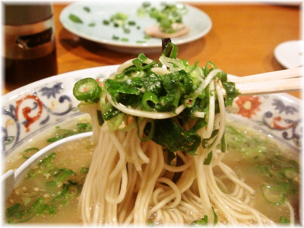 博多葱一2 ラーメンの麺
