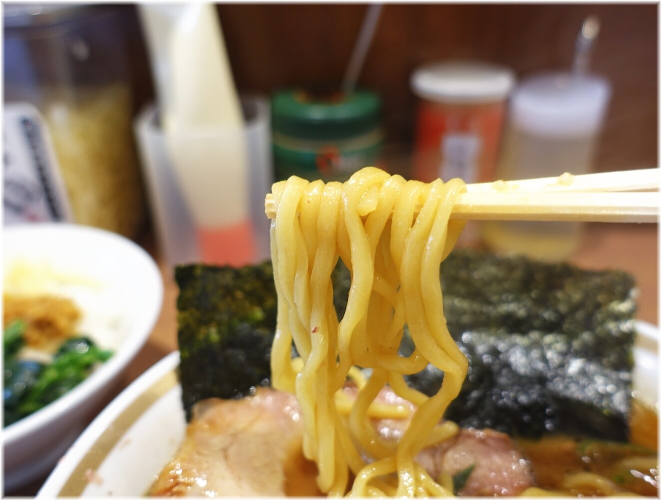 家系ラーメン大ちゃん ラーメン(並)の麺