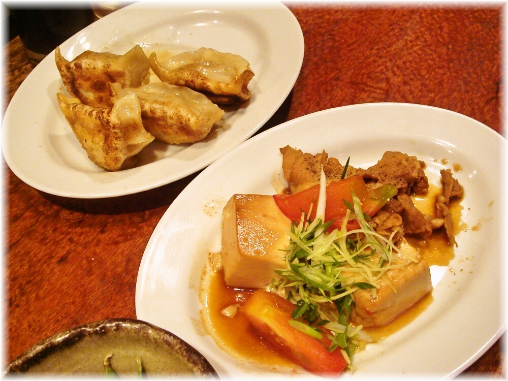 田村屋 餃子等のおつまみ