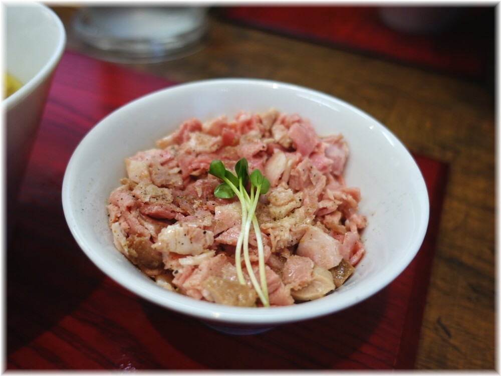 神保町黒須 肉飯