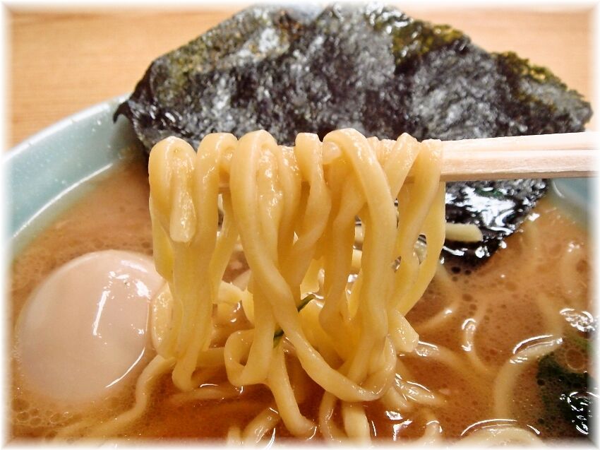 近藤家 ラーメンの麺