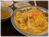 嘉賓 新御茶ノ水店 牛肉と玉子のうま煮かけご飯
