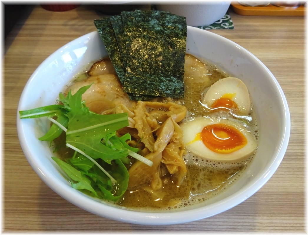 麺やしし丸。 しし丸らーめん