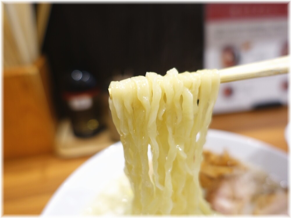 きたかた家 らーめん珀の麺