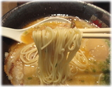 龍の家東武池袋店 こく味肉玉の麺