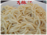 万豚記 やみつきつけ麺の麺