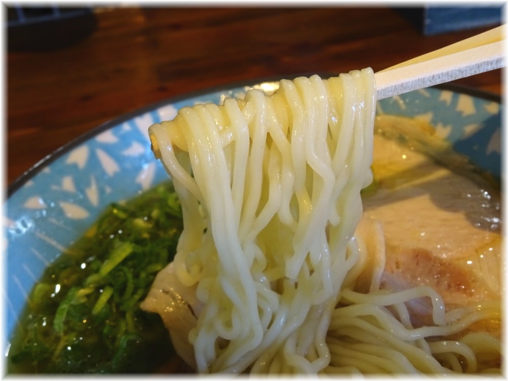 がったぼうず 湯トリ(あっさり)の麺