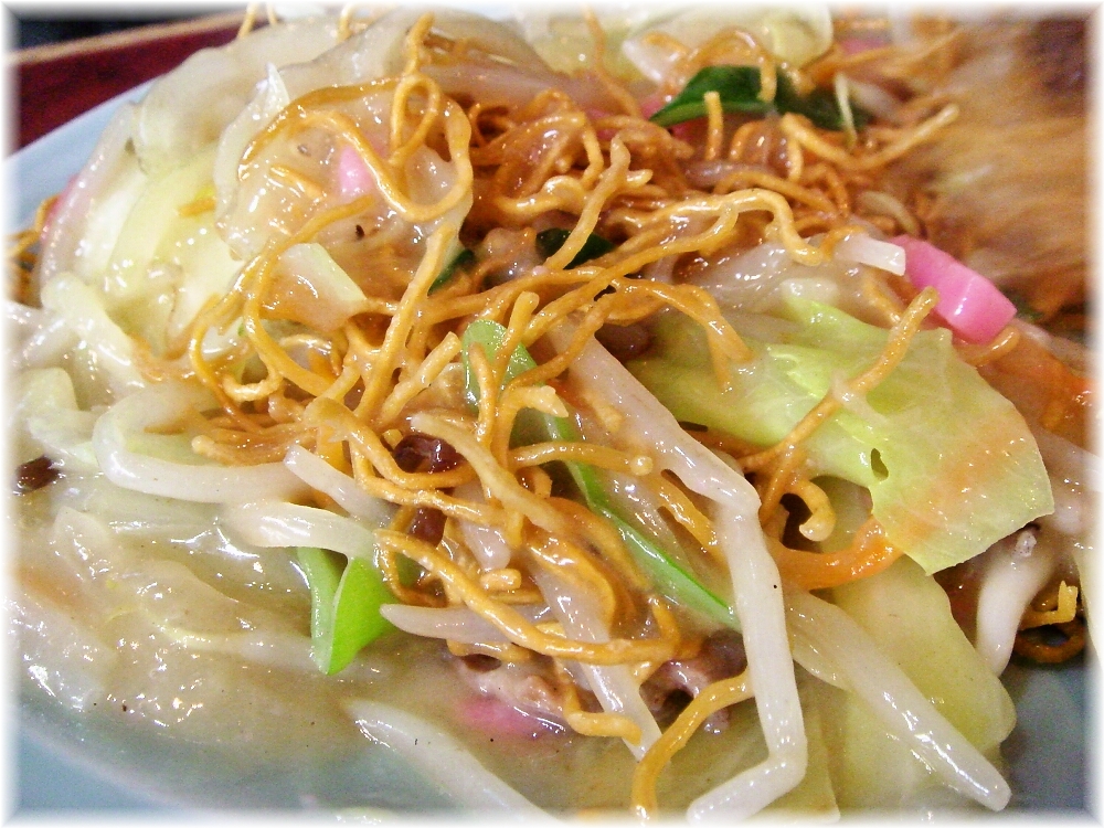 博多荘 焼きそばA(パリパリ)の麺