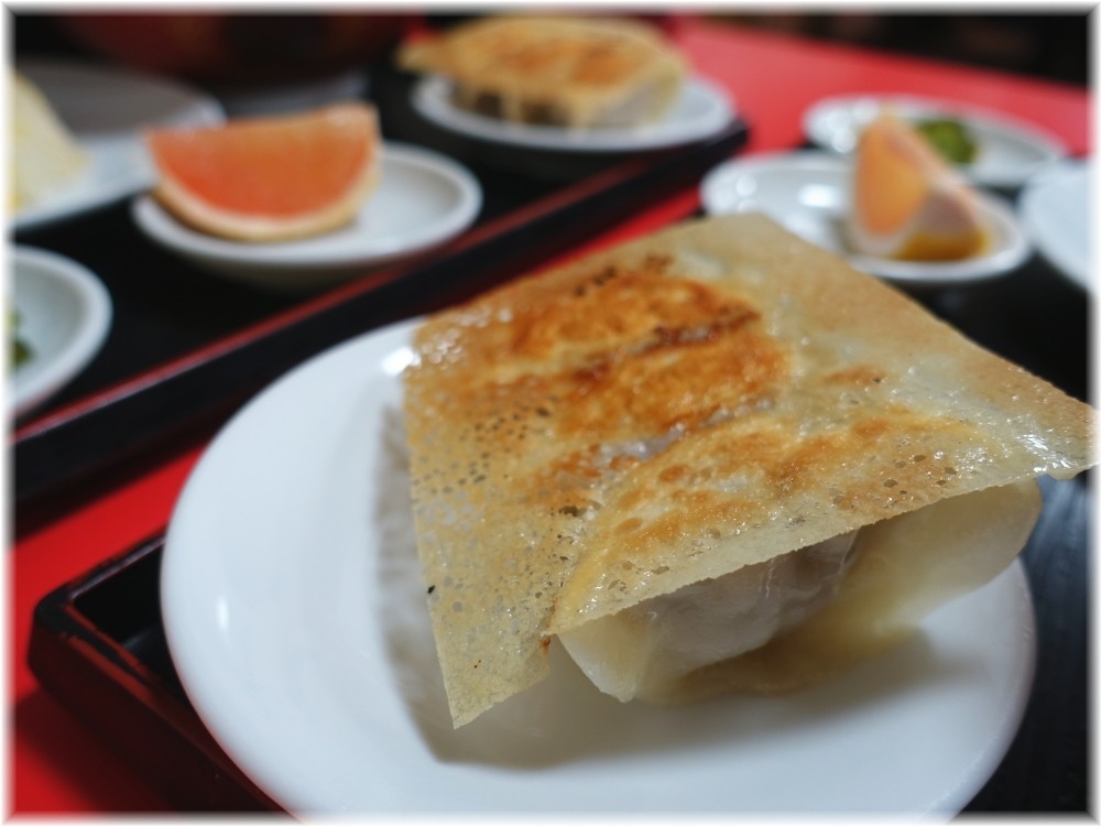 中国家庭料理大連 セットの羽根付き餃子