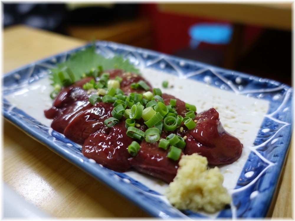 長浜らーめん呑龍2 レバ刺し