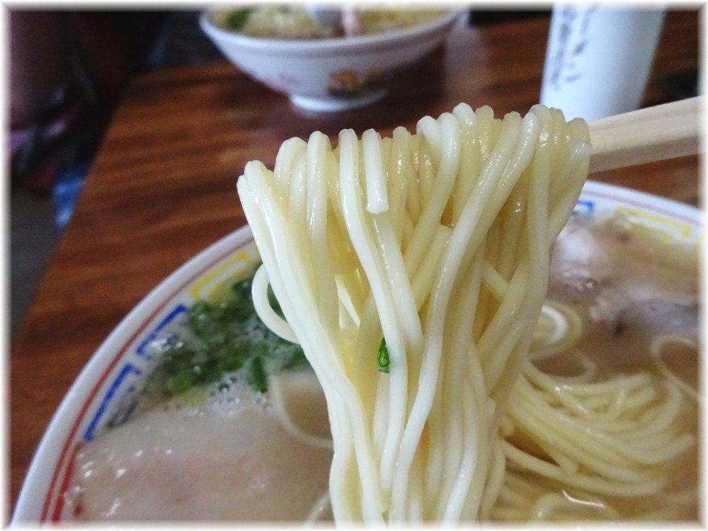 大臣閣3 ラーメンの麺