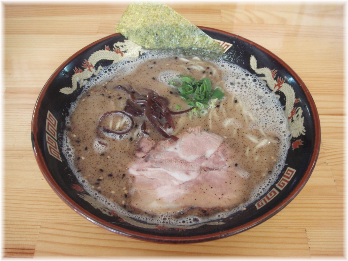 大勝園 黒とんこつラーメン