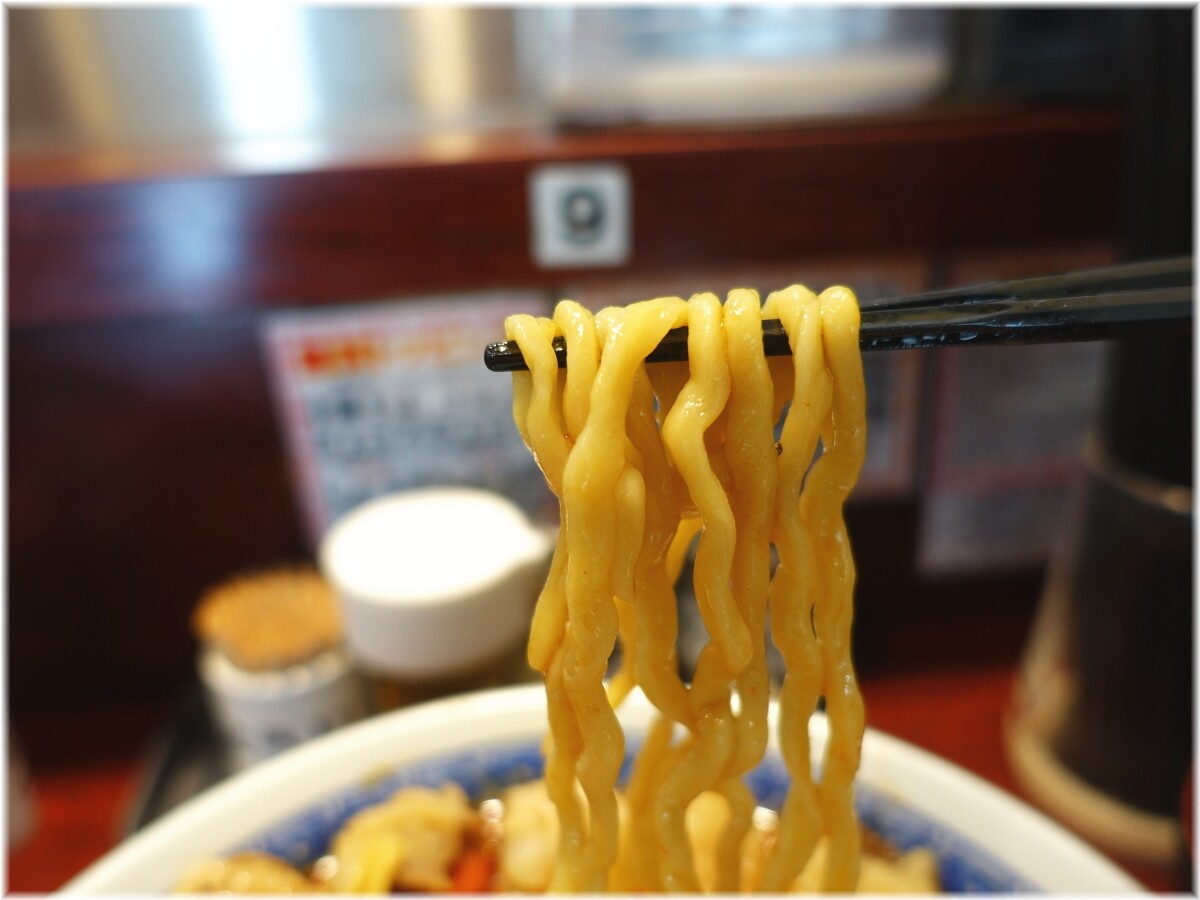 たた味3 特製辛スタミナ中華の麺