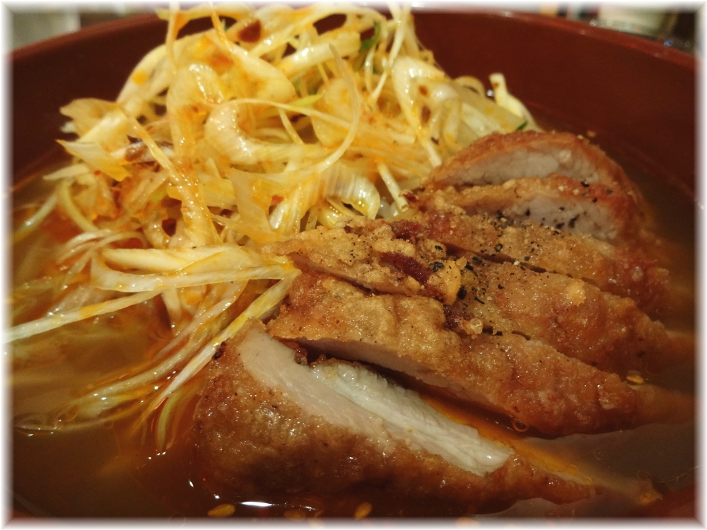 万世麺店霞が関店 排骨辛菜麺の具
