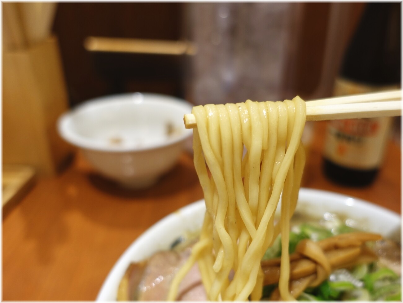 ひらこ屋TRS店2 濃口煮干そば.の麺