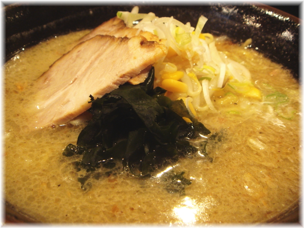 ケンラーメン 北のしおラーメンの具