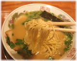 昭和ホルモン食堂 銀座店 昭和ラーメンの麺
