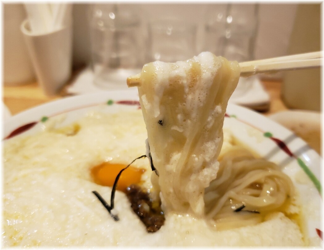 大喜14 山かけつけ麺の麺