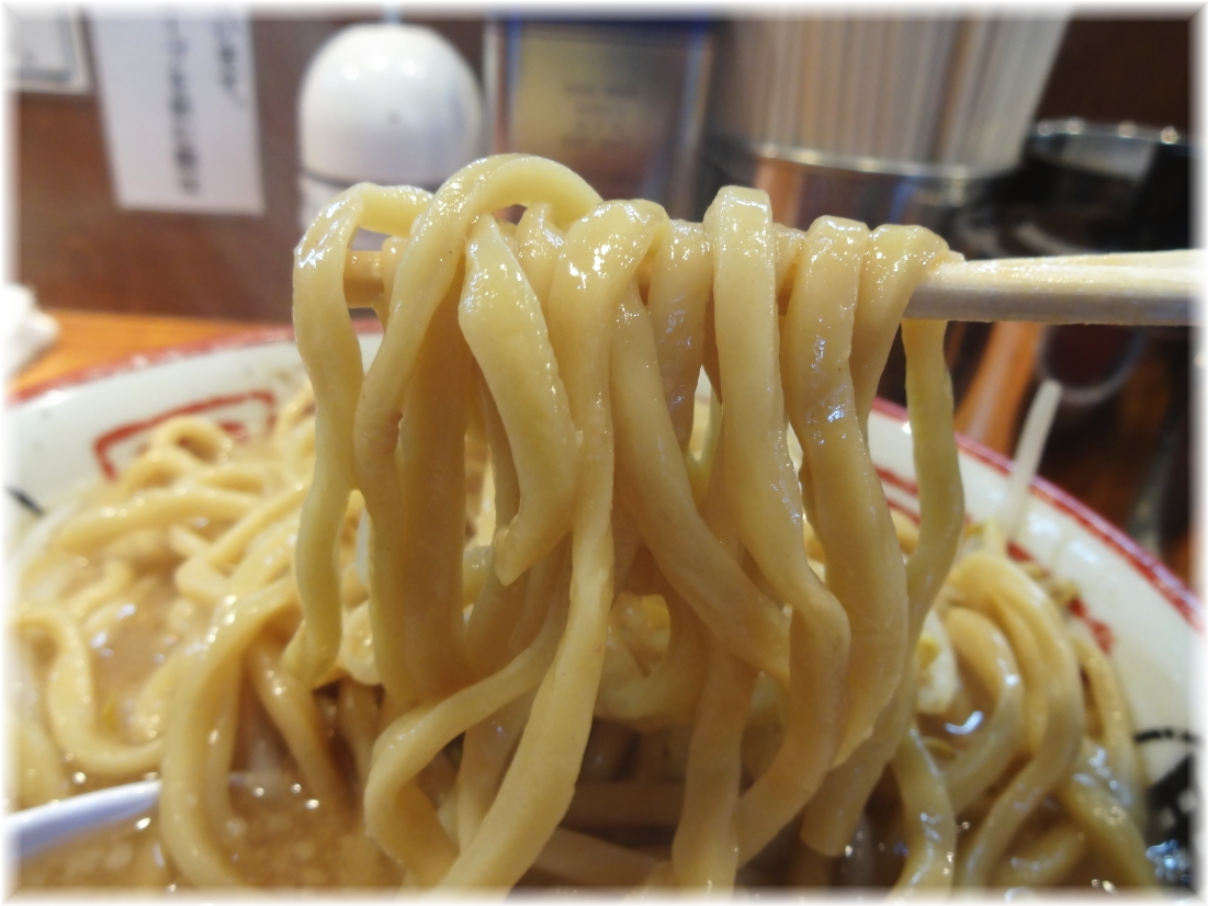 バリ男 ラーメンの麺