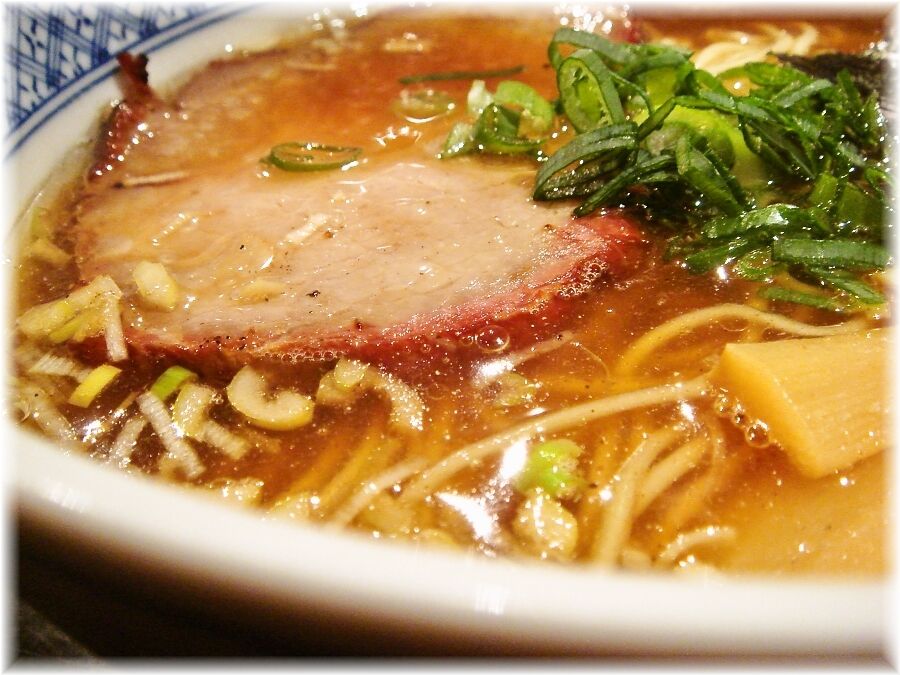 めじろ 醤油らーめんの具