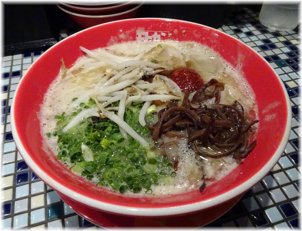 世界のモヒカン文化街店 ラーメン(こってり)