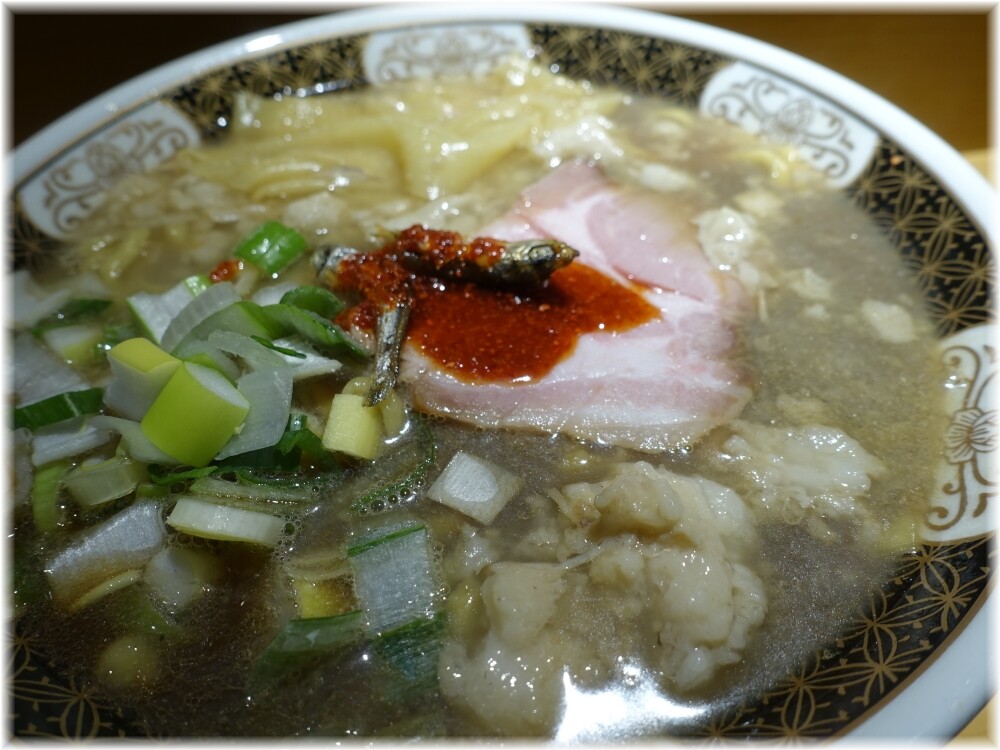 凪西新宿7丁目店 すごい煮干ラーメン+鬼油の具