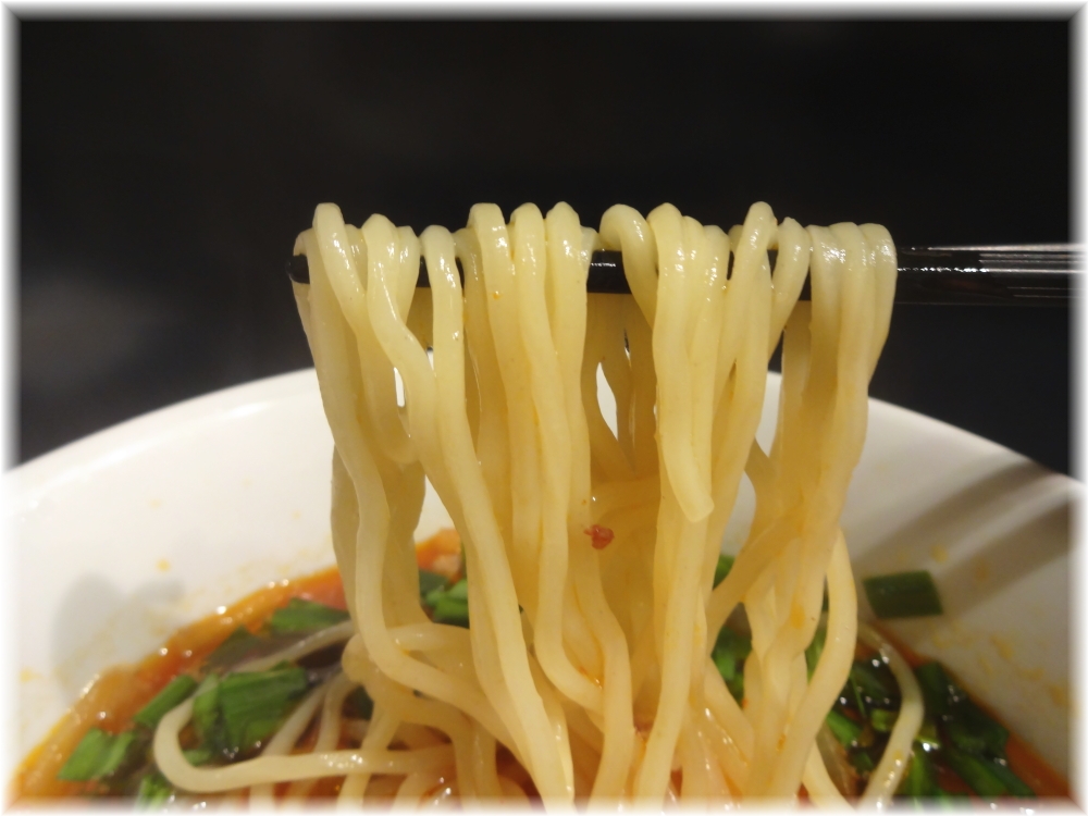 じもん 勝浦式タンタンメンの麺