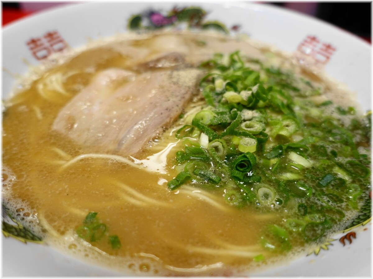 駒や ラーメンの具