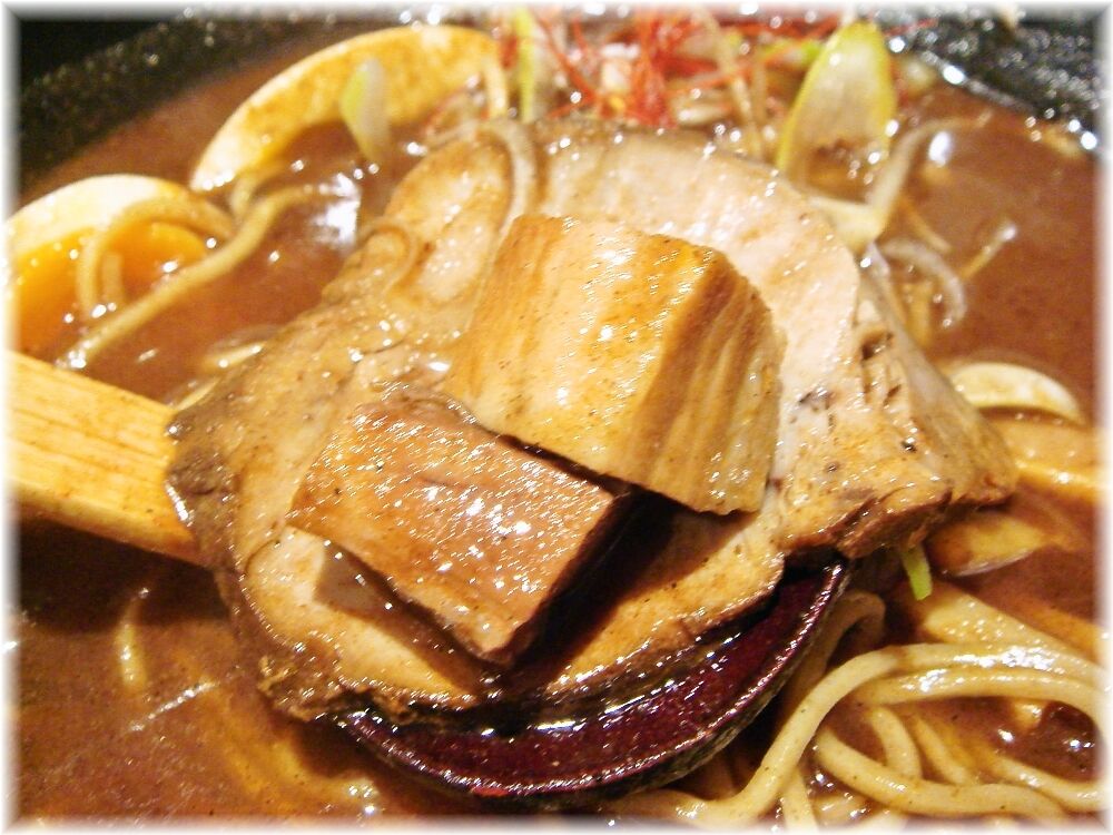 麺屋しみる 特中華そばのチャーシュー