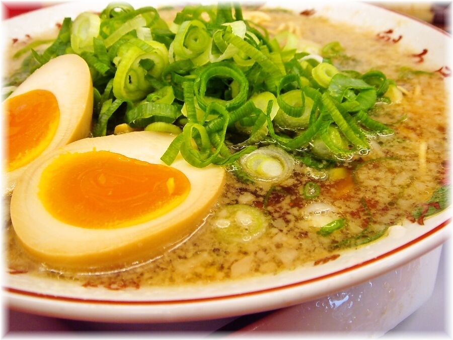 魁力屋 特製醤油味玉ラーメンの具