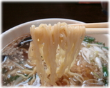 にら壱 にら醤油ラーメンの麺