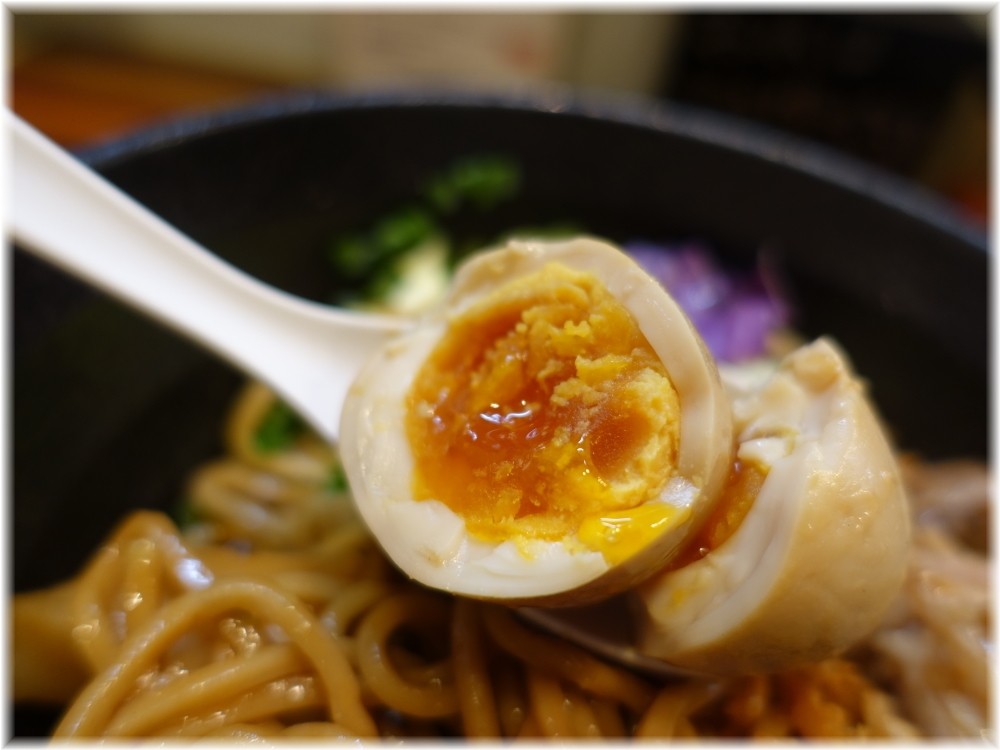 五ノ神水産2 味玉海老油そばの味玉