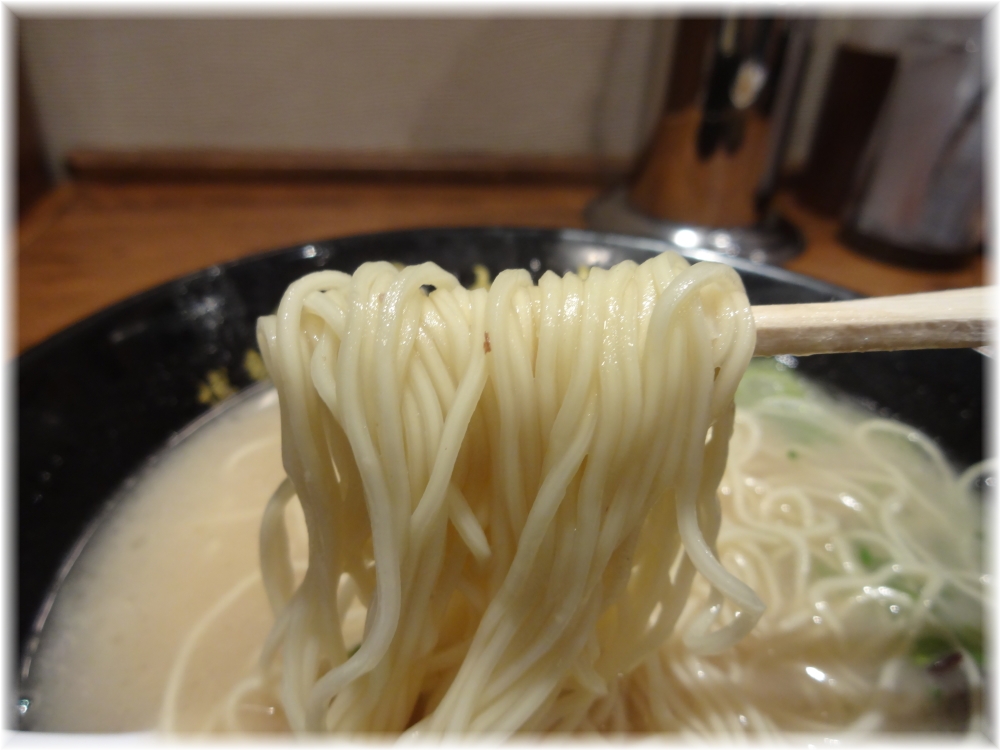 たかくら 三番釜の麺