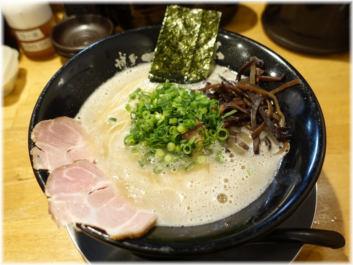 博多一瑞亭三田店8 豚骨ラーメン