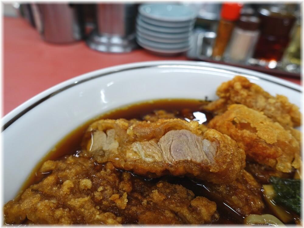 大王ラーメン ロースラーメンの具
