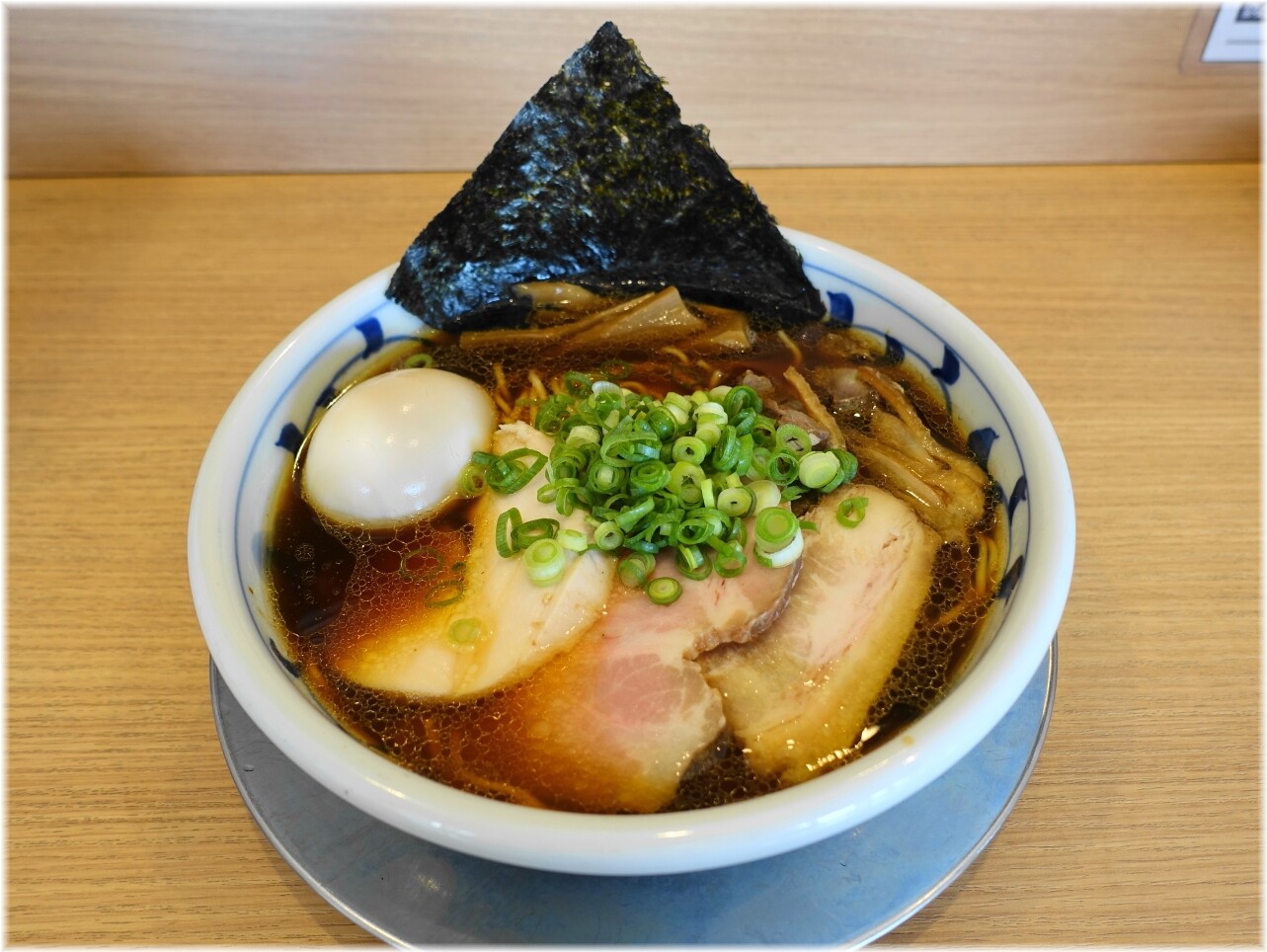 ねいろ屋 特製醤油ラーメン