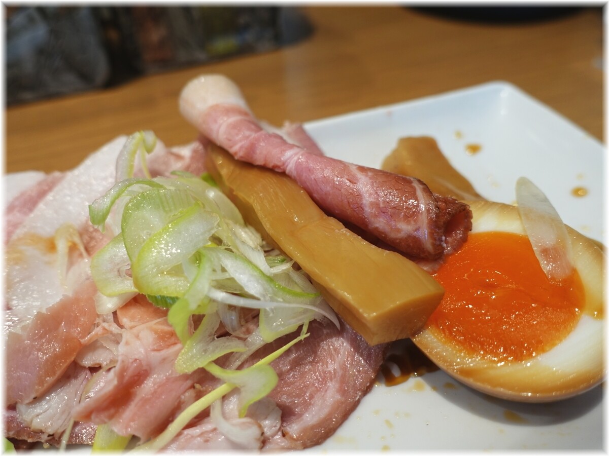 ラーメン大戦争神田店 おつまみ盛り合わせ2