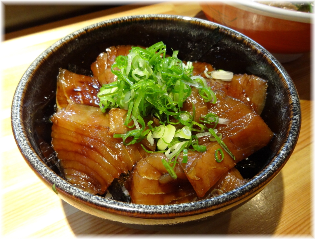 巌哲 鉄火丼
